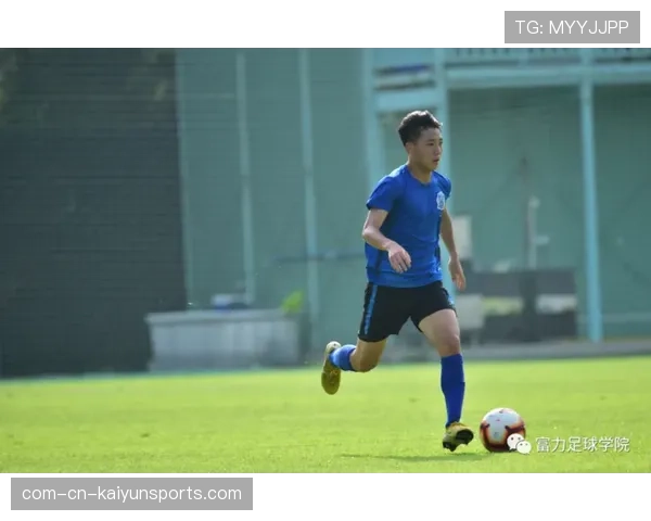 穆萨卡巴16岁亮相德甲 多特蒙德青训再结硕果